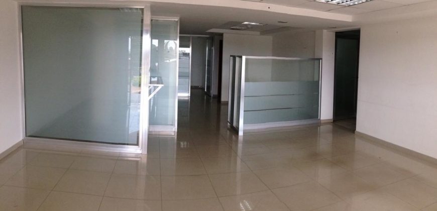 OFICINAS CON A/A EN ALQUILER