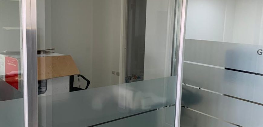 OFICINAS CON A/A EN ALQUILER