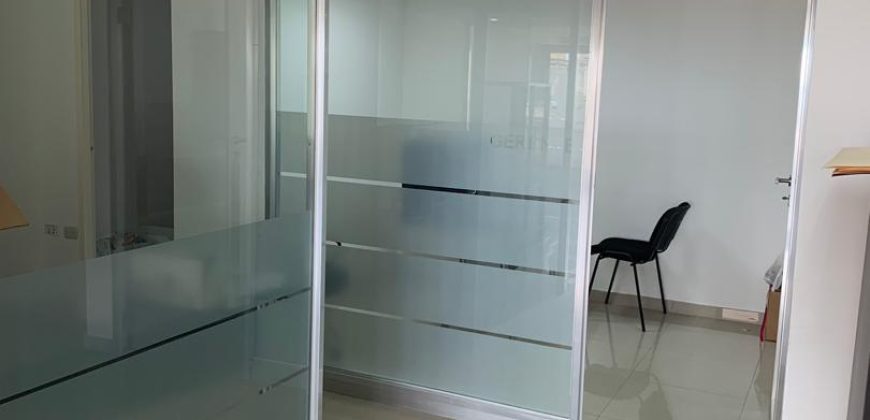 OFICINAS CON A/A EN ALQUILER