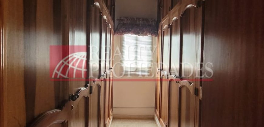AMPLIA CASA-QUINTA EN EL CASCO CENTRAL EN VENTA