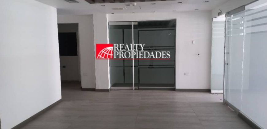 EDIFICIO EMPRESARIAL CON GALPÓN CERRADO EN ALQUILER