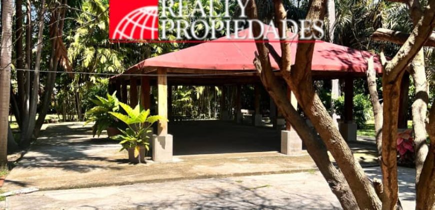 HERMOSA CASA-FINCA EN VENTA