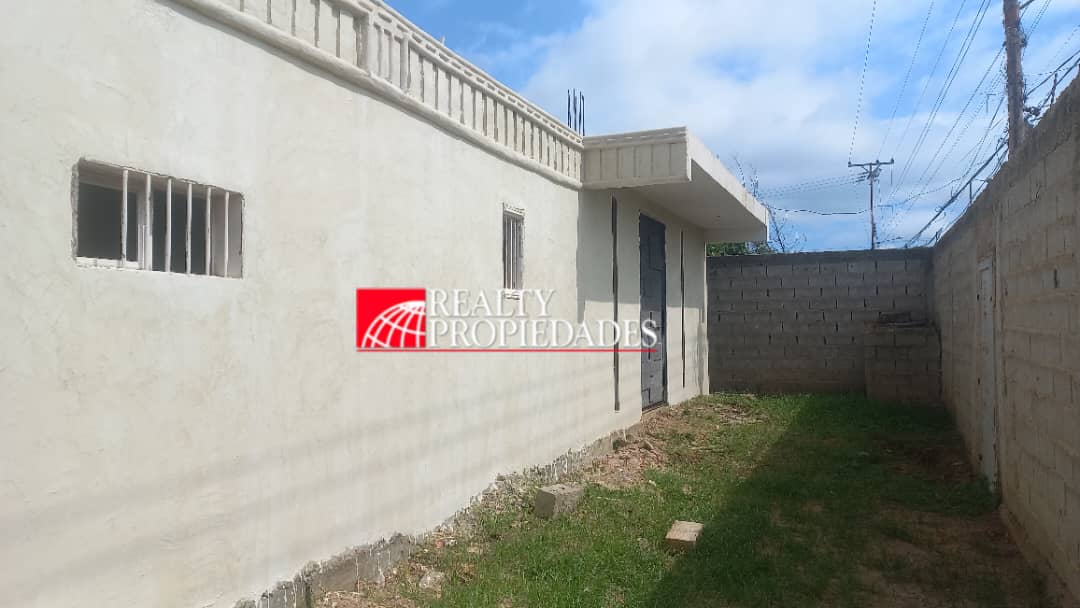 EXCELENTE CASA EN GRIS BLANCO EN VENTA