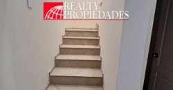 EXCLUSIVO TOWNHOUSE SEMI-EQUIPADO EN VENTA
