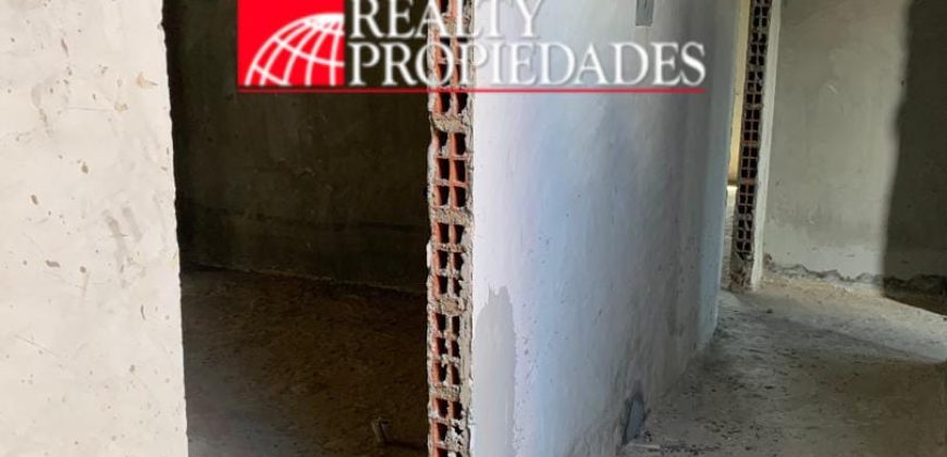 UBICACIÓN PRIVILEGADA: AMPLIO TOWNHOUSE EN GRIS EN VENTA