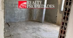 UBICACIÓN PRIVILEGADA: AMPLIO TOWNHOUSE EN GRIS EN VENTA