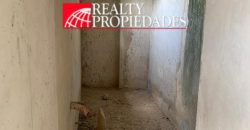 UBICACIÓN PRIVILEGADA: AMPLIO TOWNHOUSE EN GRIS EN VENTA