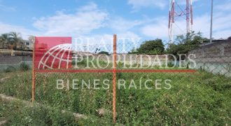 TERRENO EN UBICACIÓN COMERCIAL PRIVILEGIADA EN VENTA