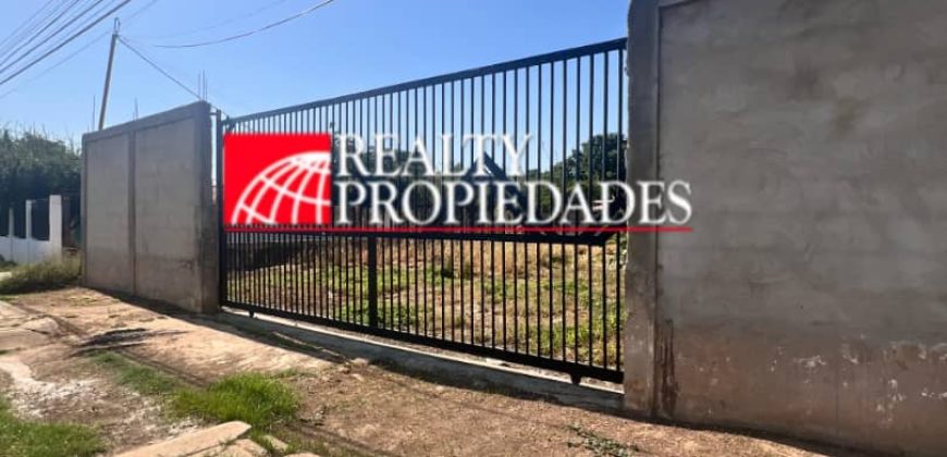EXTENSO TERRENO CERCADO EN VENTA EN ZONA RESIDENCIAL