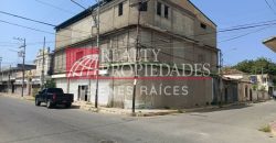 EN CABIMAS: EXCELENTE LOCAL COMERCIAL DE 3 NIVELES EN VENTA