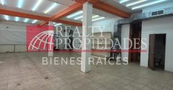 EN CABIMAS: EXCELENTE LOCAL COMERCIAL DE 3 NIVELES EN VENTA