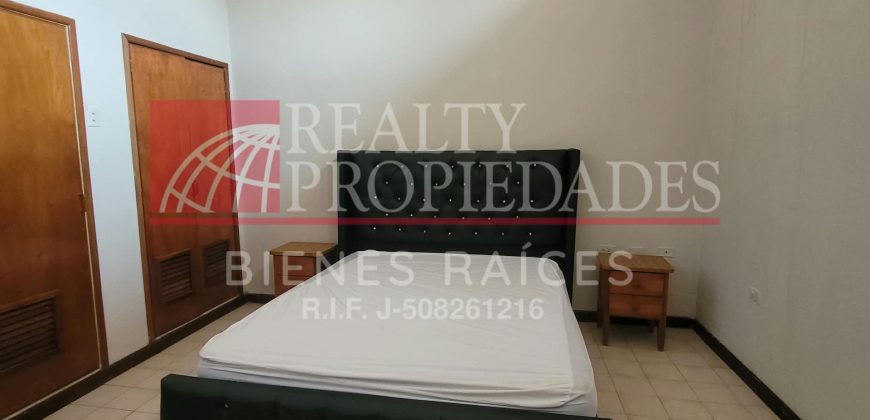 AMPLIA CASA AMOBLADA EN ALQUILER