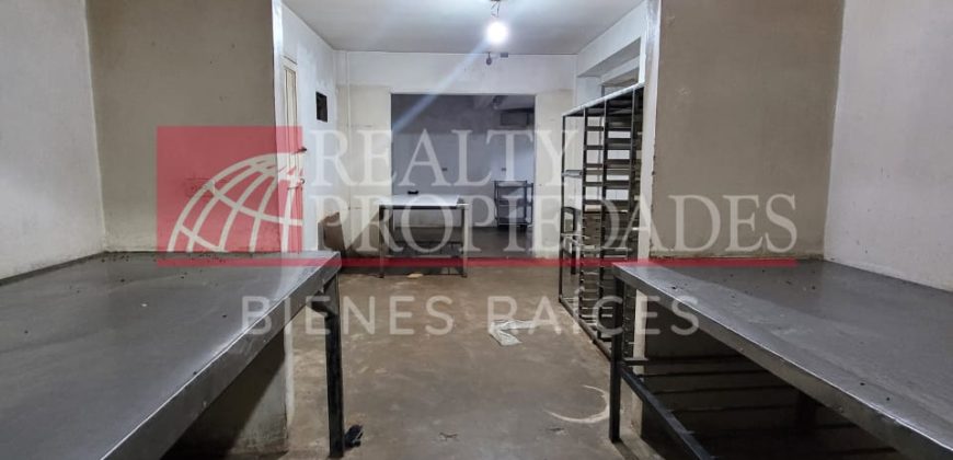 RESTAURANTE EQUIPADO EN AVENIDA PRINCIPAL EN ALQUILER