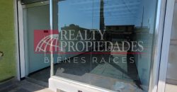 EXCELENTE LOCAL COMERCIAL EN PLANTA BAJA Y AIRE ACONDICIONADO EN ALQUILER