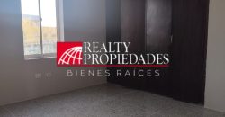 CÓMODO APARTAMENTO SEMI-AMOBLADO EN ALQUILER EN EL CENTRO