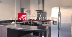 CÓMODO APARTAMENTO SEMI-AMOBLADO EN ALQUILER EN EL CENTRO