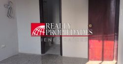 CÓMODO APARTAMENTO SEMI-AMOBLADO EN ALQUILER EN EL CENTRO