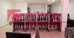 CÉNTRICO LOCAL COMERCIAL DE DOS NIVELES EN ALQUILER O VENTA