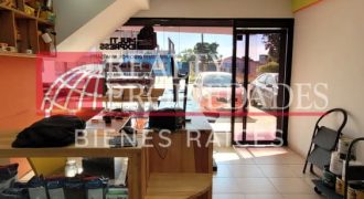 CÉNTRICO LOCAL COMERCIAL DE DOS NIVELES EN ALQUILER O VENTA