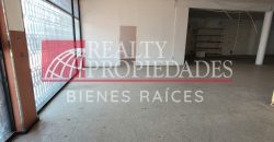 CÉNTRICO LOCAL COMERCIAL DE 3 NIVELES EN ALQUILER
