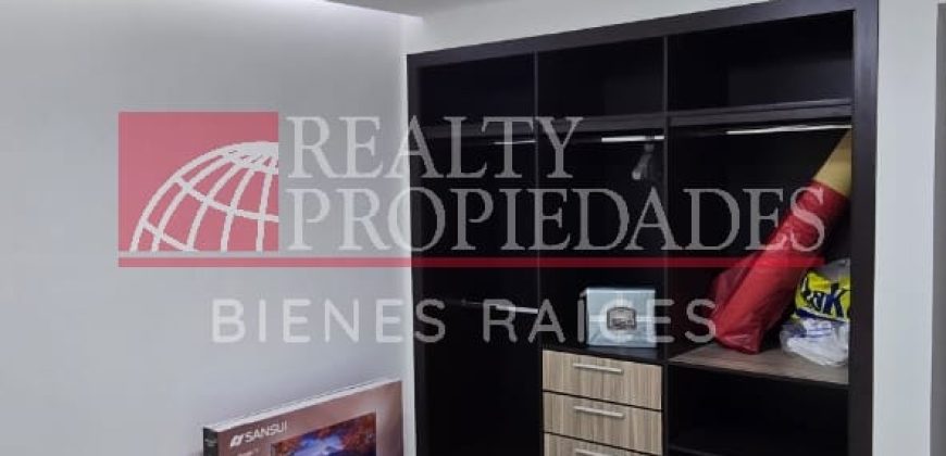 CÉNTRICA CASA ACTUALIZADA Y EQUIPADA EN ALQUILER