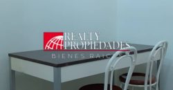 EN PLANTA BAJA: LOCAL COMERCIAL SEMI-EQUIPADO EN ALQUILER