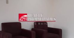 EN PLANTA BAJA: LOCAL COMERCIAL SEMI-EQUIPADO EN ALQUILER