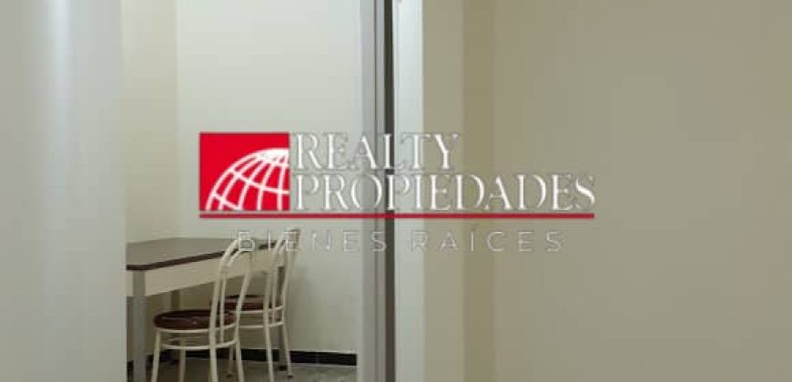 EN PLANTA BAJA: LOCAL COMERCIAL SEMI-EQUIPADO EN ALQUILER