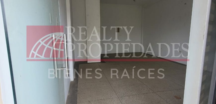 LOCAL COMERCIAL EN ALQUILER EN EL CASCO CENTRAL