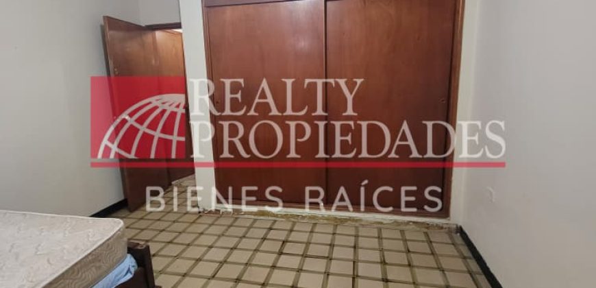 AMPLIA CASA AMOBLADA EN ALQUILER EN EL CENTRO