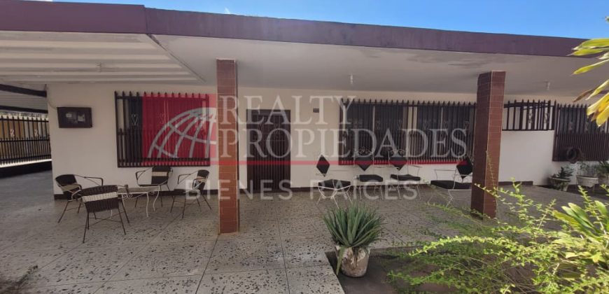 AMPLIA CASA AMOBLADA EN ALQUILER EN EL CENTRO