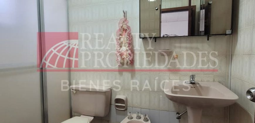 AMPLIA CASA AMOBLADA EN ALQUILER EN EL CENTRO