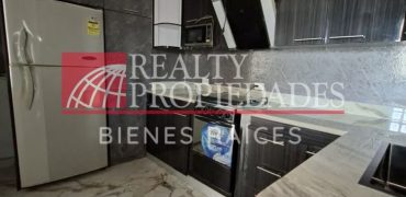 EN EL CENTRO: HERMOSA CASA ACTUALIZADA EN ALQUILER