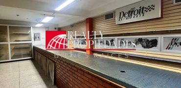 EN VÍA PRINCIPAL: AMPLIO LOCAL LISTO PARA FUNCIONAR EN ALQUILER