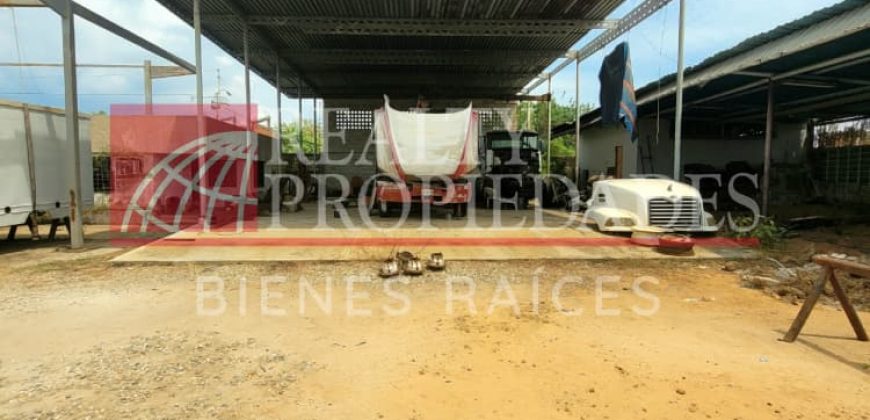 CERCA DE LA INTERCOMUNAL: AMPLIO GALPÓN EN ALQUILER