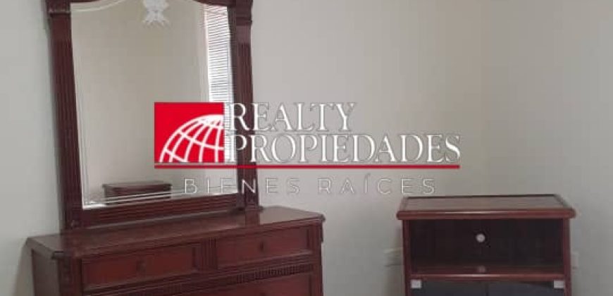 EXCELENTE TOWNHOUSE 100%EQUIPADO EN ALQUILER