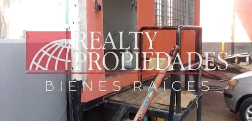 GALPÓN INDUSTRIAL/COMERCIAL EN ALQUILER