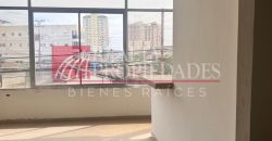 EN EL CENTRO: AMPLIO LOCAL EN PLANTA ALTA EN ALQUILER