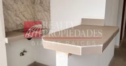 EN EL CENTRO: AMPLIO LOCAL EN PLANTA ALTA EN ALQUILER