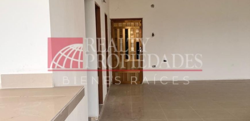 EN EL CENTRO: AMPLIO LOCAL EN PLANTA ALTA EN ALQUILER