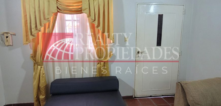 CASCO CENTRAL: CÓMODO APARTAMENTO-ESTUDIO AMOBLADO EN ALQUILER