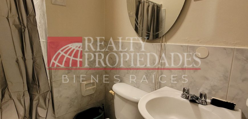 CASCO CENTRAL: CÓMODO APARTAMENTO-ESTUDIO AMOBLADO EN ALQUILER