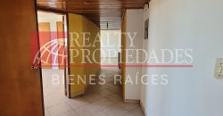 CÓMODO APARTAMENTO SEMI-EQUIPADO LISTO PARA HABITAR EN VENTA