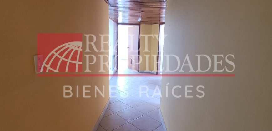 CÓMODO APARTAMENTO SEMI-EQUIPADO LISTO PARA HABITAR EN VENTA
