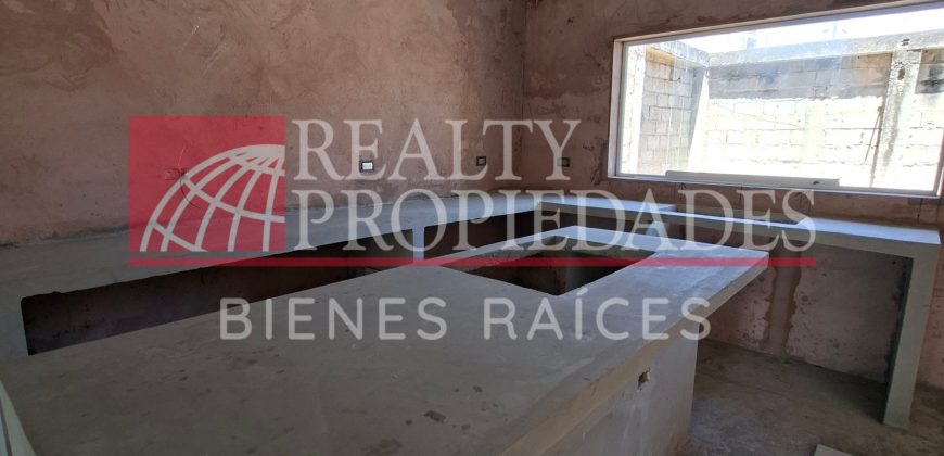 TOWNHOUSE AVANZADO CON PISCINA, PLANTA ELÉCTRICA Y AIRE CENTRAL EN VENTA