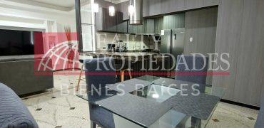 CASCO CENTRAL: MODERNO APARTAMENTO 100% AMOBLADO EN ALQUILER