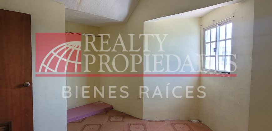 VILLA TAMARE: ACOGEDOR TOWHOUSE SEMI-EQUIPADO EN VENTA