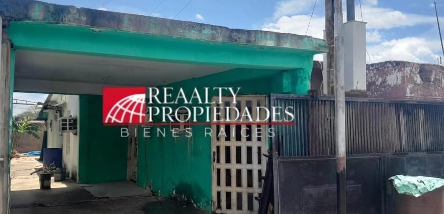 EN CIRCUITO CERRADO: CONFORTABLE CASA DE PLATABANDA EN VENTA