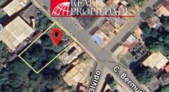 EXTENSO TERRENO EN CALLE PRINCIPAL EN VENTA
