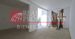MODERNO TOWNHOUSE EN VILLA EXCLUSIVA EN VENTA